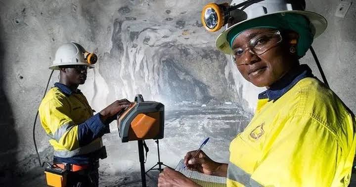 7 Latest Unskilled Mining Jobs with Visa Sponsorship 2024